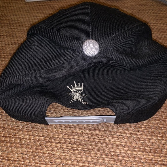 Obey SnapBack Propaganda Hat Black & Grey - Picture 2 of 3